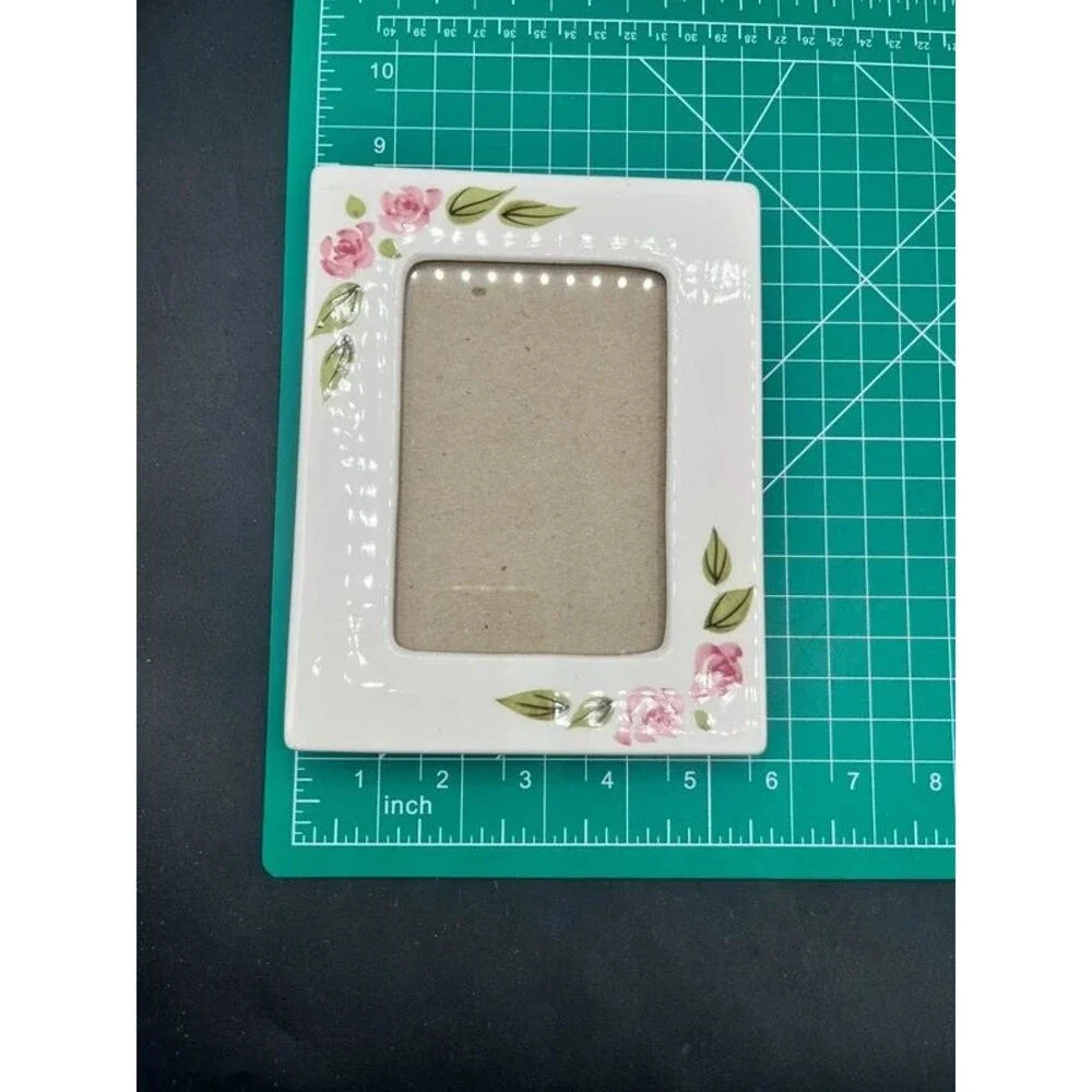 3 1/5 X 5 ceramic floral picture frame